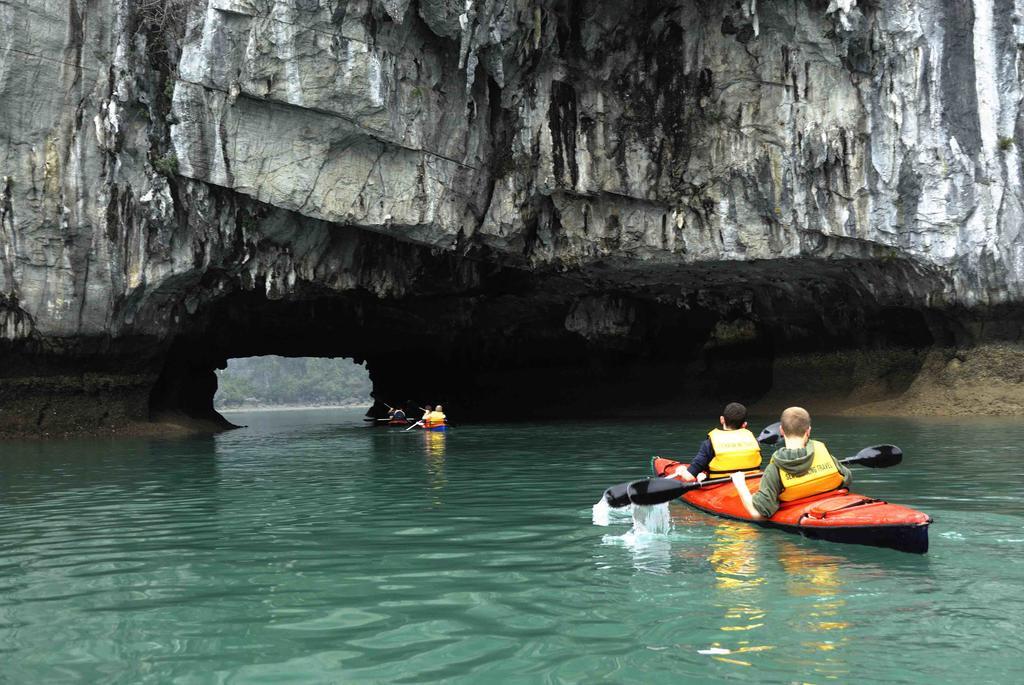 Alisa Cruise Halong Hotel Ha Long Exterior foto